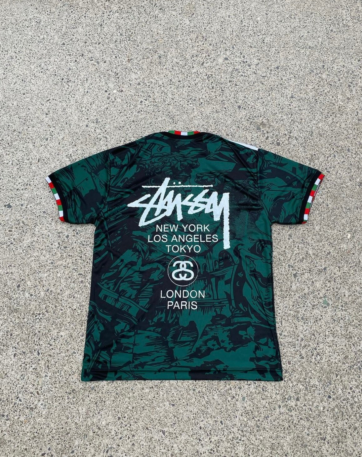 Aura - Stylisches Italien Trikot
