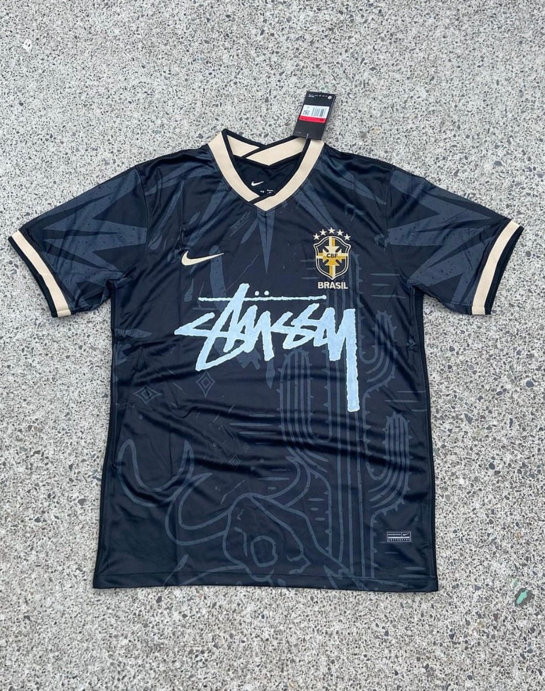 Aura - Stylisches Brasilien Trikot
