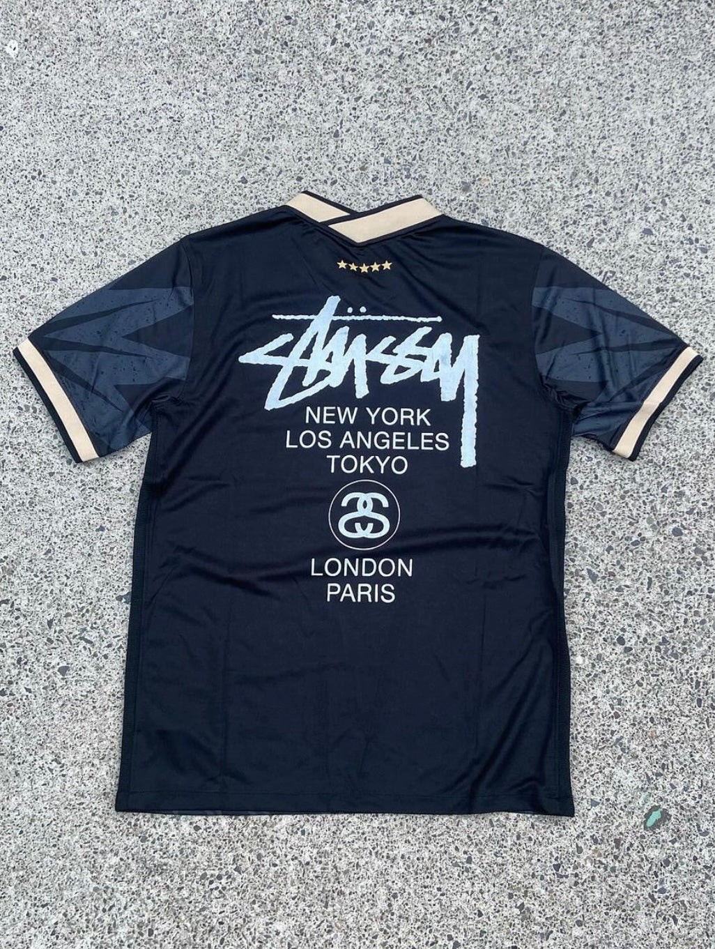 Aura - Stylisches Brasilien Trikot