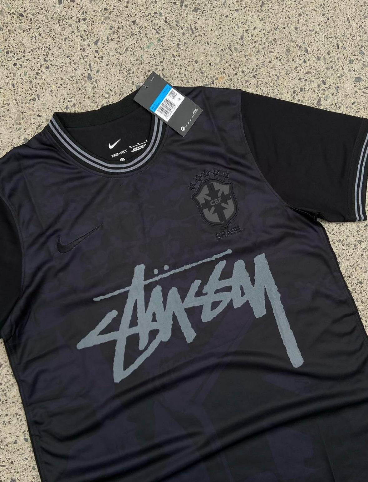 Aura - Stylisches Brasilien Trikot